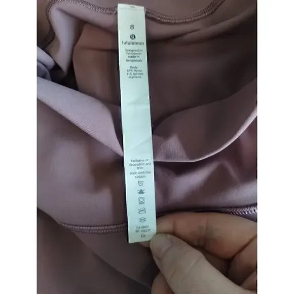 Lululemon Wunder Under Hi-Rise 1/2 Tight Full-On Luxtreme 17" size 8 So Merlot - Picture 4 of 8